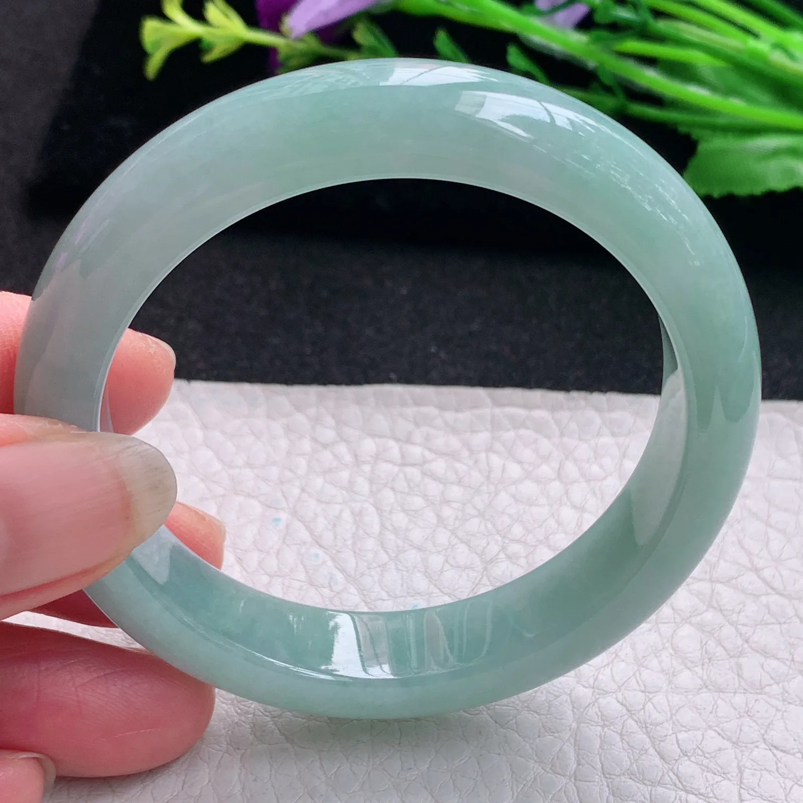 js实拍53.5*12.5*8平安镯 天然缅甸翡翠晴底水润玉手镯 宽边玉手环