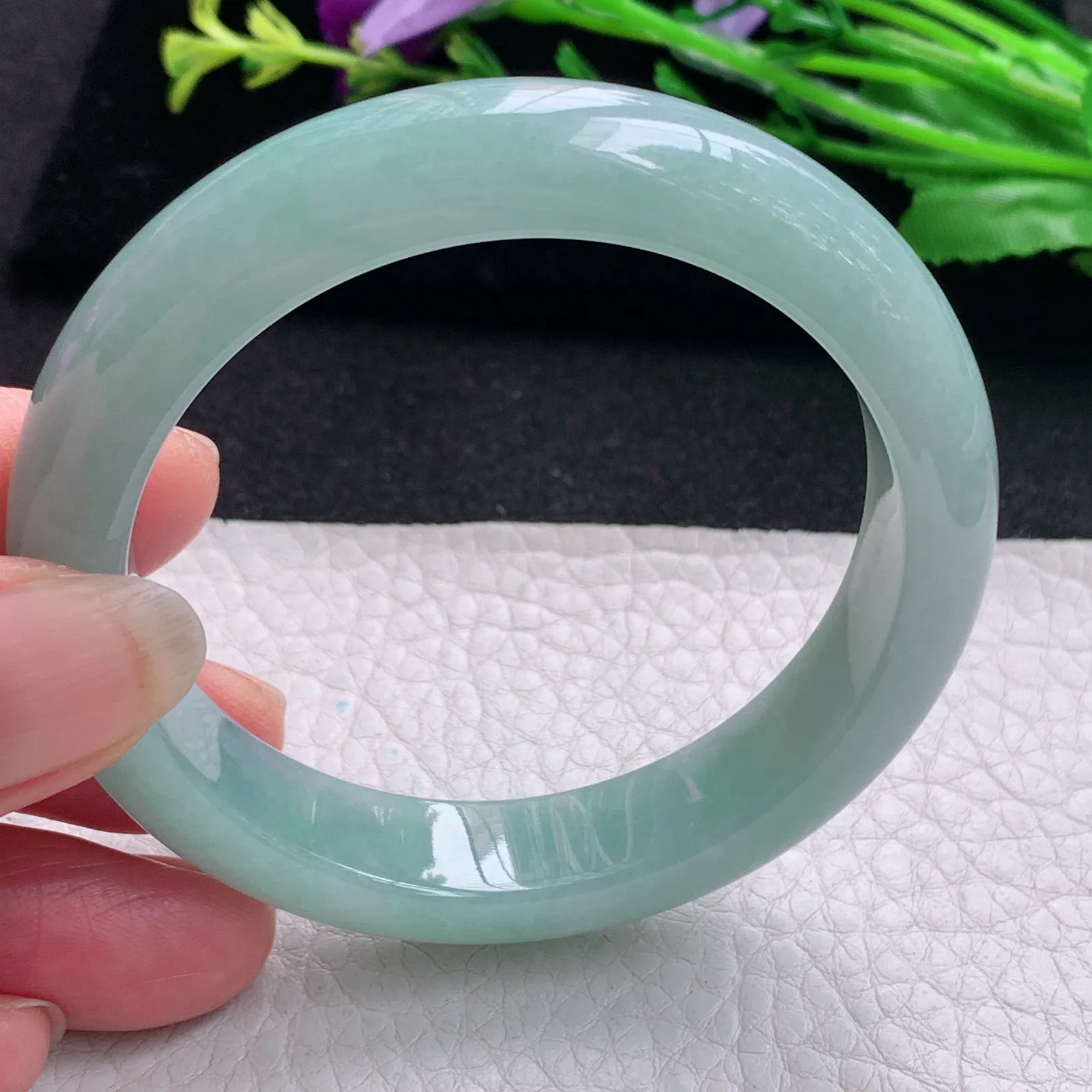 js实拍53.5*12.5*8平安镯 天然缅甸翡翠晴底水润玉手镯 宽边玉手环