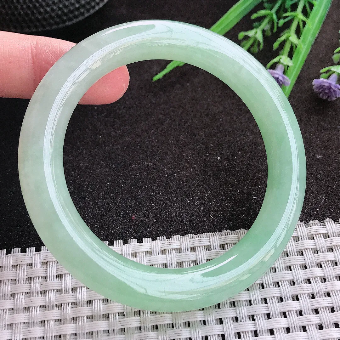 实拍A货翡翠56/10.1/10.3老坑冰胶果冻冰晴甜绿圆条手镯翡翠玉镯女款