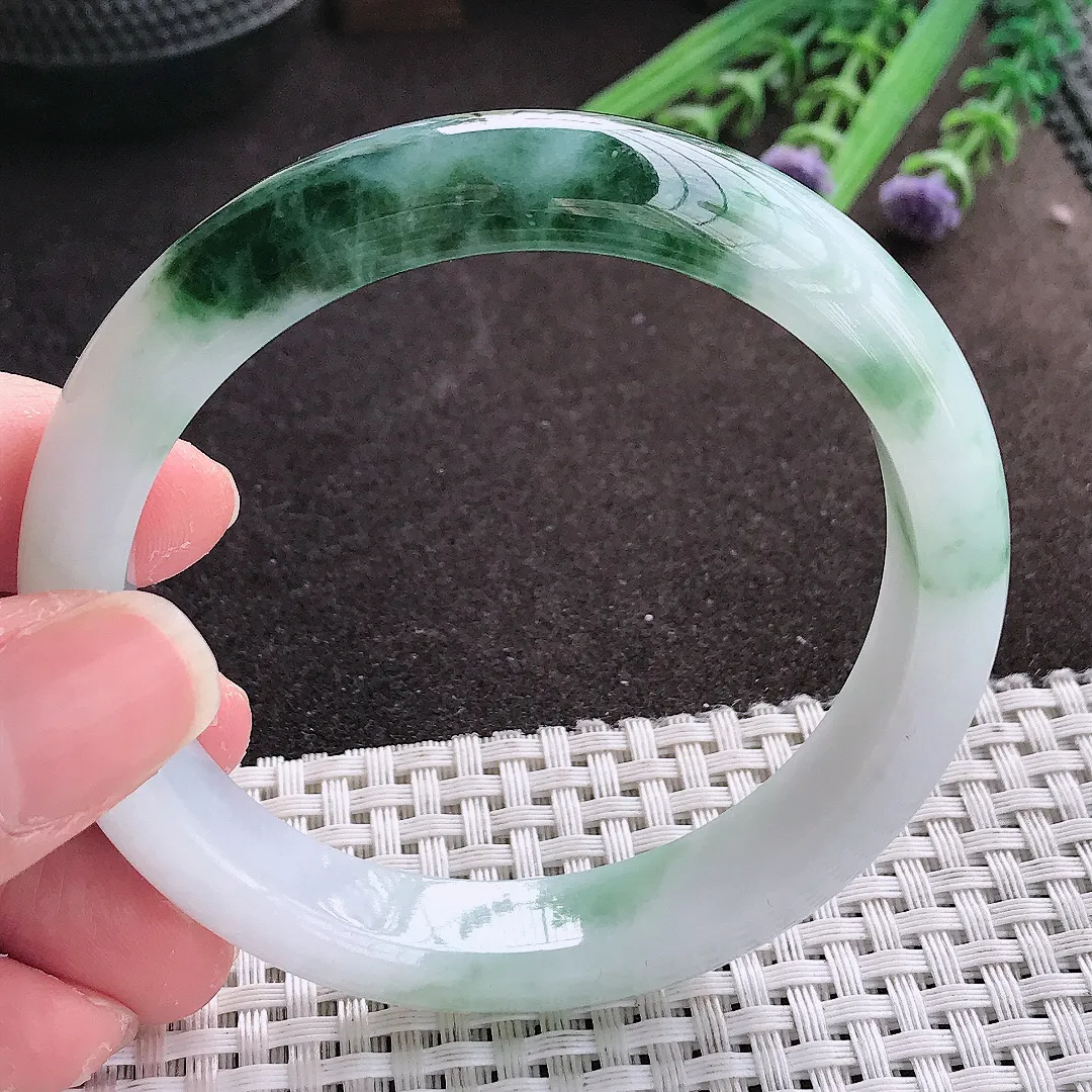 实拍A货翡翠58.5/12.8/8.2老坑精美特色飘花手镯宽边翡翠玉镯女款