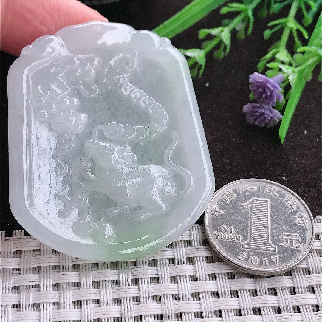实拍A货翡翠53/45/5.6老坑秀气冰润招财鼠生肖鼠牌吊坠翡翠挂件
