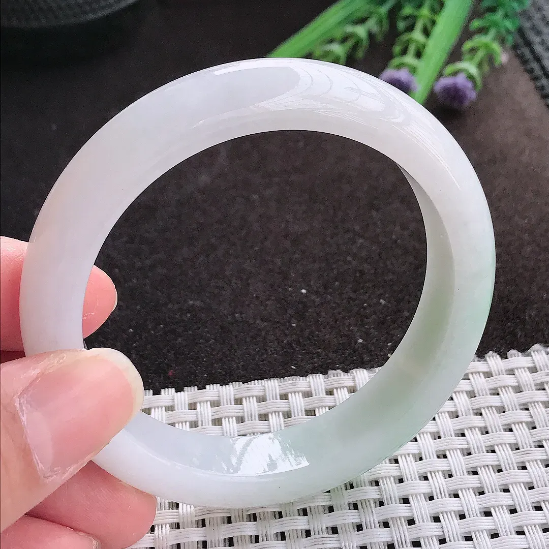 实拍A货翡翠55.5/12.8/8.5老坑冰润起胶浅绿手镯宽边翡翠玉镯女款