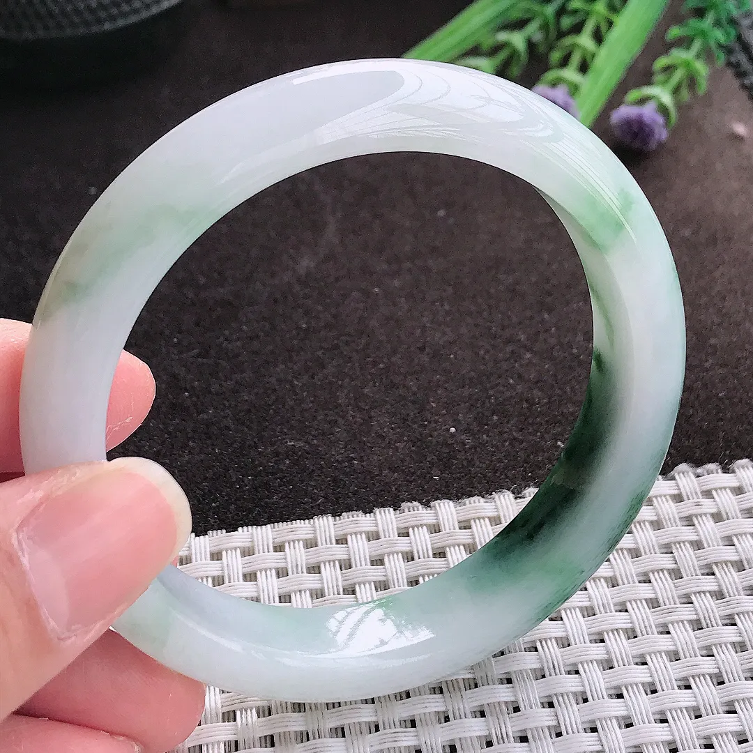 实拍A货翡翠58.5/12.8/8.2老坑精美特色飘花手镯宽边翡翠玉镯女款
