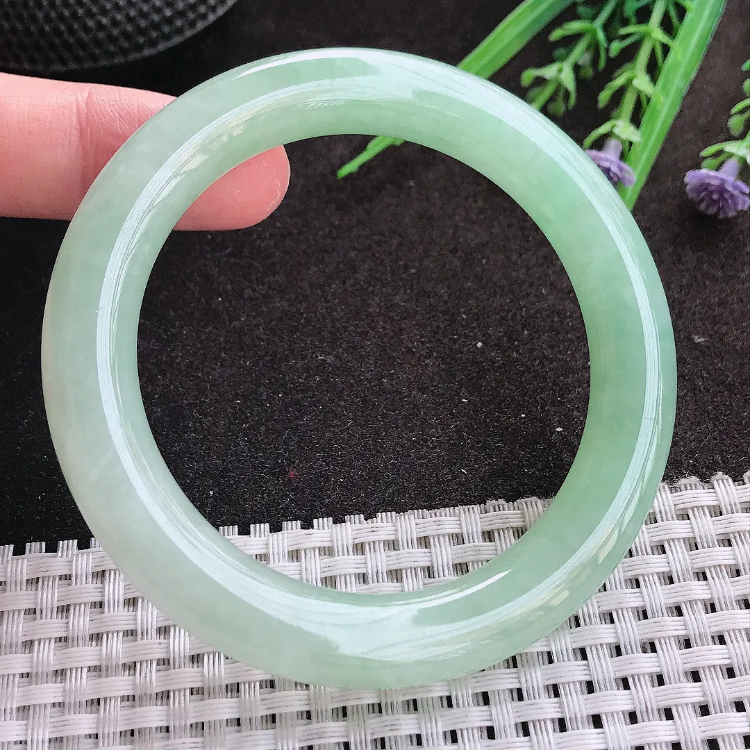 实拍A货翡翠56/10.1/10.3老坑冰胶果冻冰晴甜绿圆条手镯翡翠玉镯女款