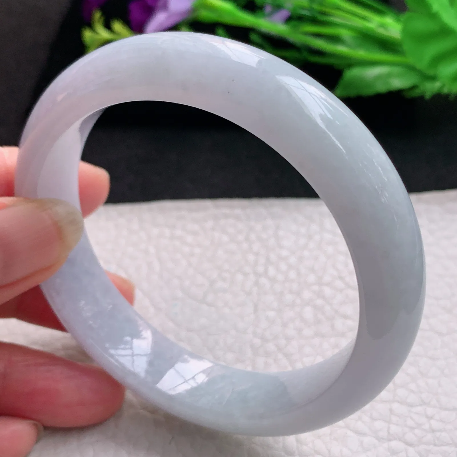 js实拍59*13.8*8.5平安镯 天然缅甸翡翠淡紫底水润玉手镯 宽边玉手环