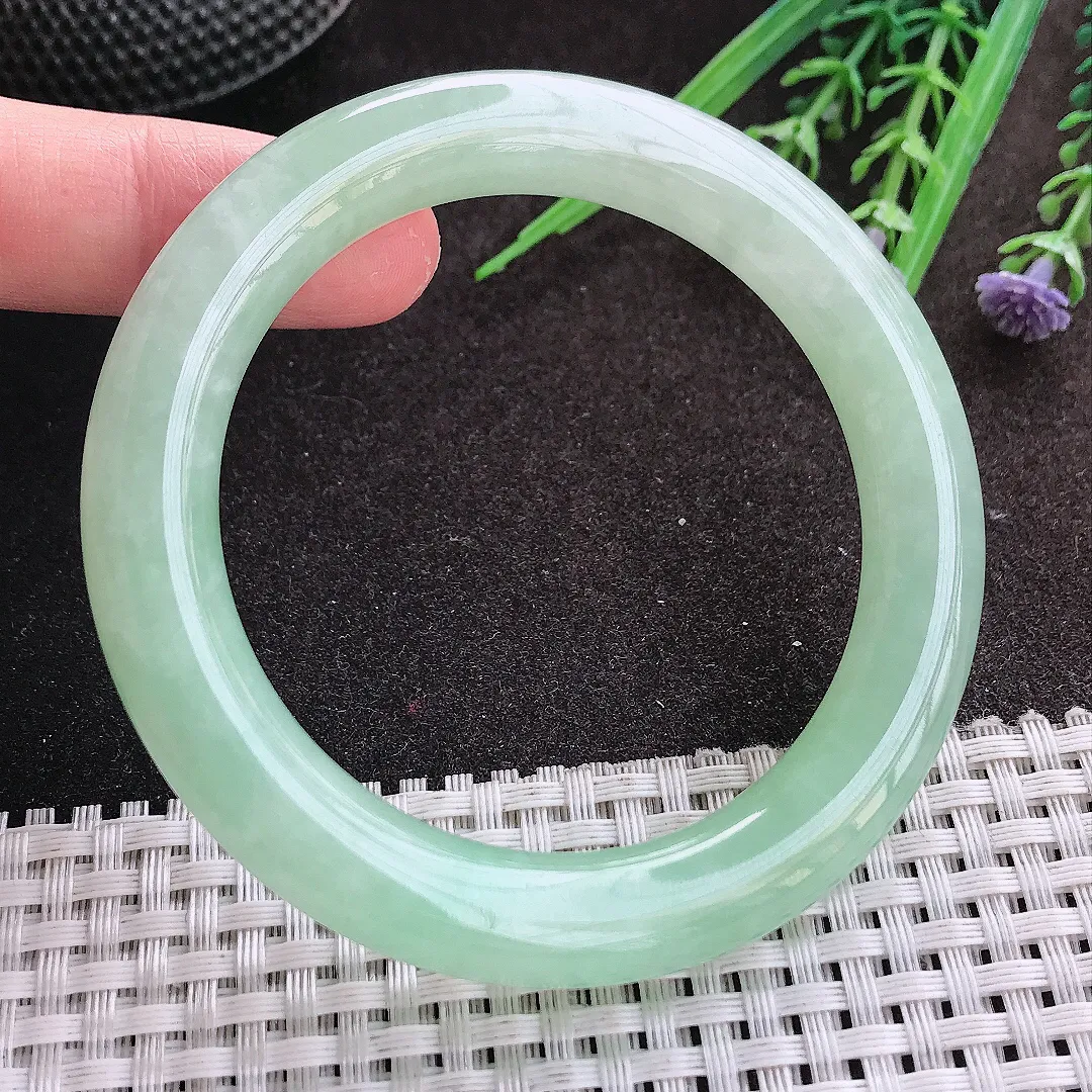 实拍A货翡翠56/10.1/10.3老坑冰胶果冻冰晴甜绿圆条手镯翡翠玉镯女款