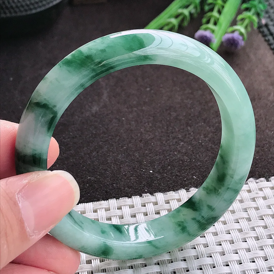 实拍A货翡翠55/12.3/8.2老坑冰润飘花手镯宽边翡翠玉镯女款