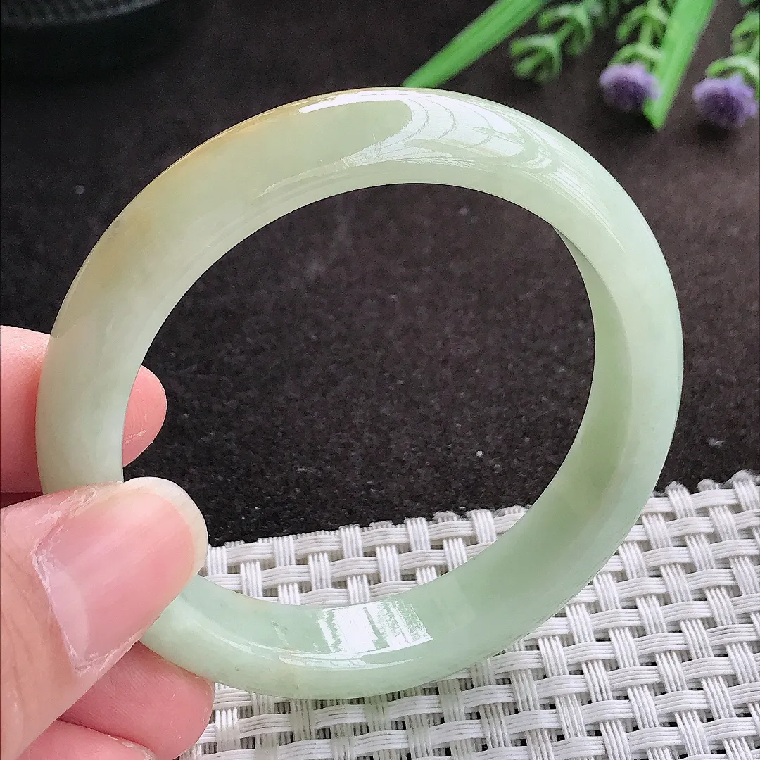 实拍A货翡翠53/12.2/7.8老坑精美特色黄翡手镯宽边翡翠玉镯女款