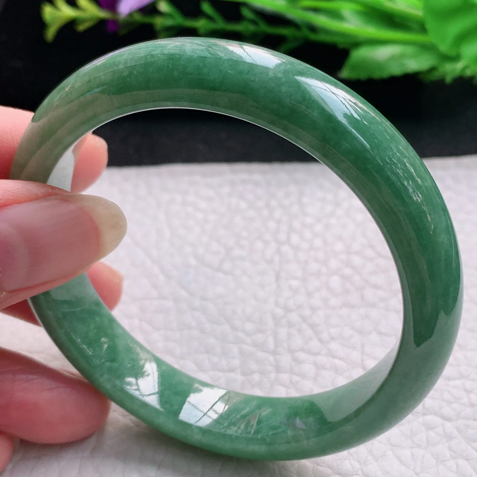 n实拍56.5*12*7.8平安镯 天然缅甸翡翠满绿水润玉手镯 正圈玉手环
