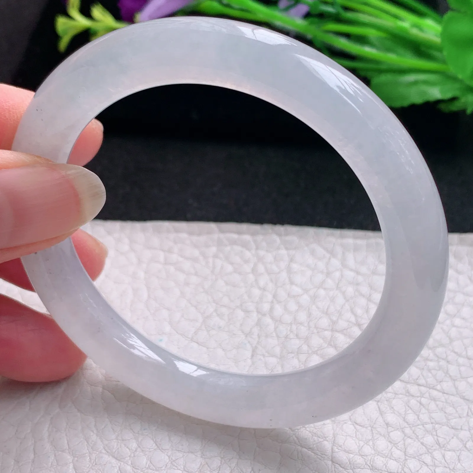 nr实拍56*9.3美人镯 天然缅甸翡翠冰纯玉手镯 圆条美人镯