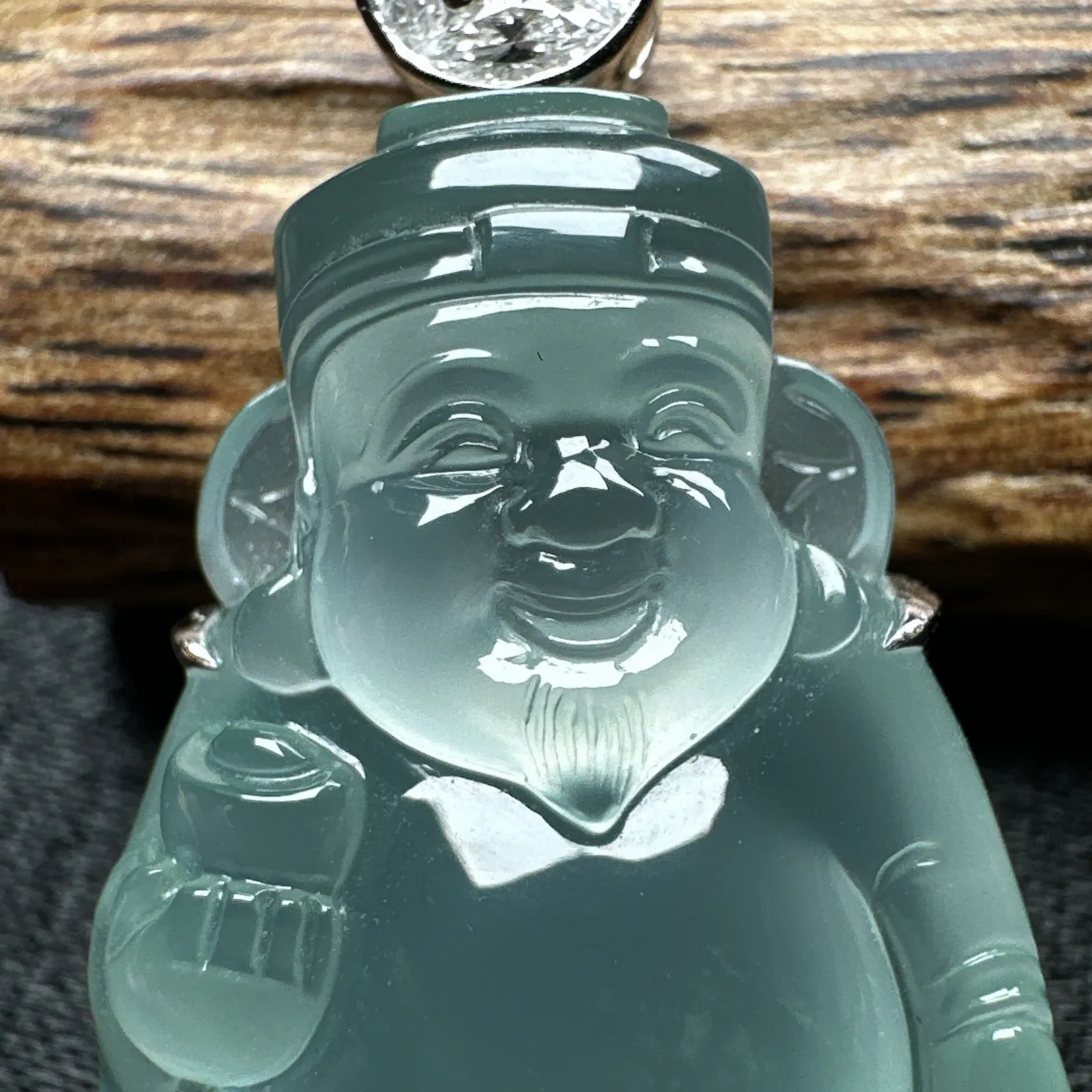 【冰种财神】质地细腻，饱满圆润，笑口常开，18k金钻镶嵌，裸石尺寸26.3*16.2*6毫米