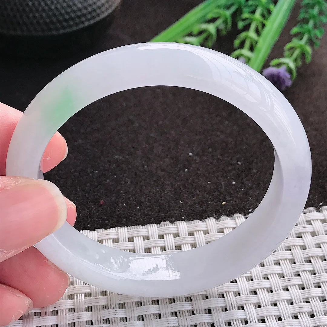 实拍A货翡翠54.5/49.5/13/7.7老坑冰胶果冻白净贵妃手镯宽边翡翠玉镯女款