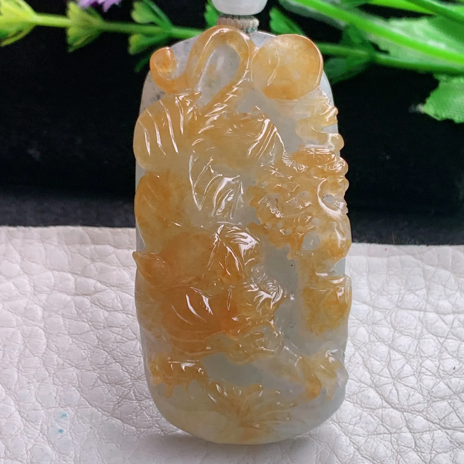 cys实拍52.5*26*12.3缅甸翡翠精雕冰双彩下山虎 生肖虎？玉吊坠