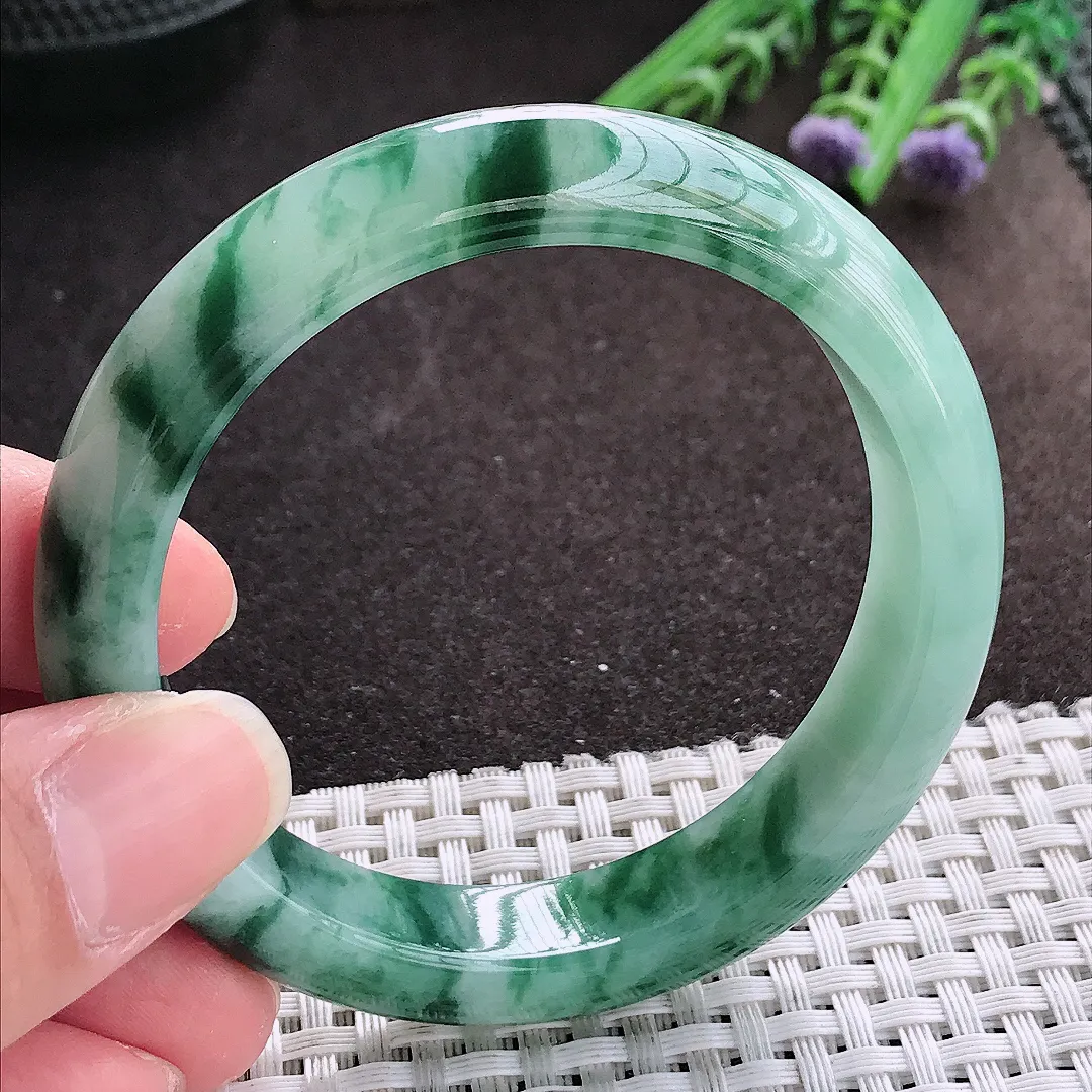 实拍A货翡翠55/12.3/8.2老坑冰润飘花手镯宽边翡翠玉镯女款