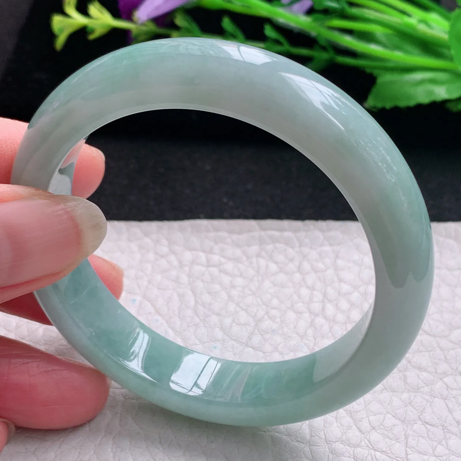 js实拍53.5*12.5*8平安镯 天然缅甸翡翠晴底水润玉手镯 宽边玉手环