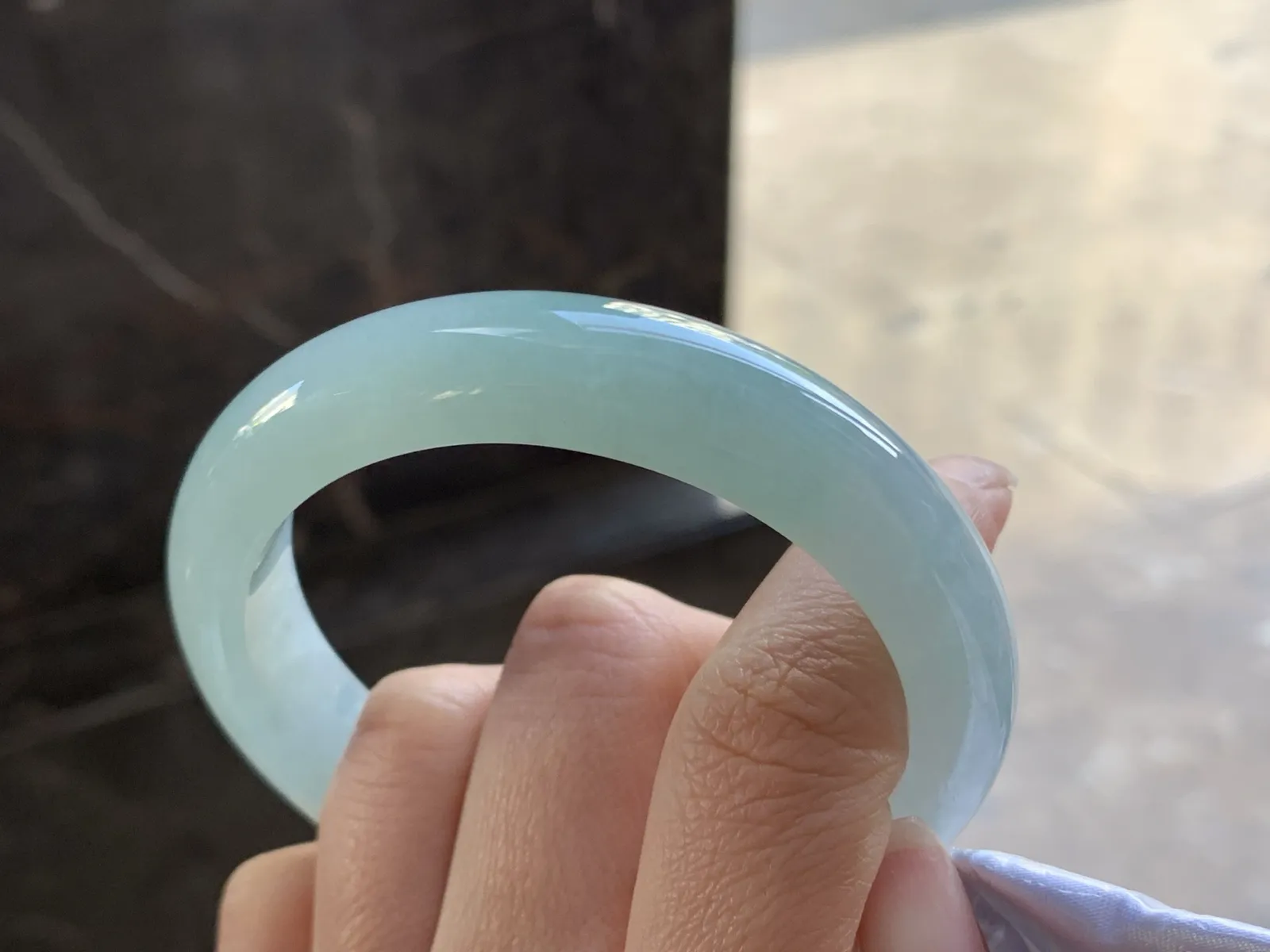 57-13.6-8.7

蓝底手镯^_^细腻