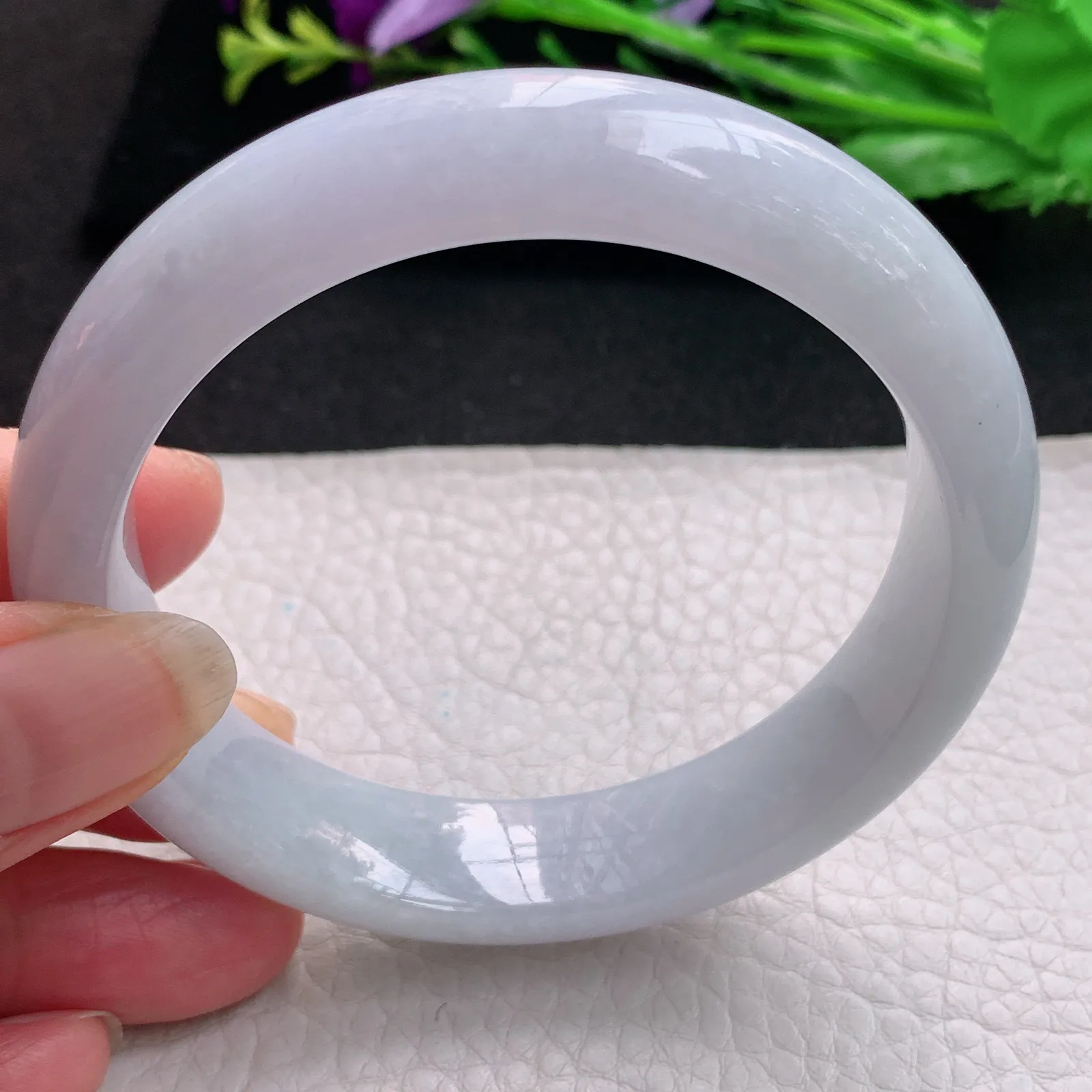 js实拍59*13.8*8.5平安镯 天然缅甸翡翠淡紫底水润玉手镯 宽边玉手环