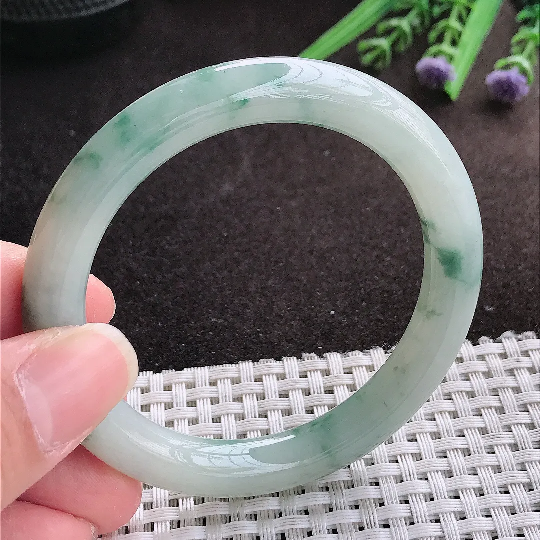 实拍A货翡翠53.8/9.3/9.1老坑冰润飘花圆条手镯翡翠玉镯女款