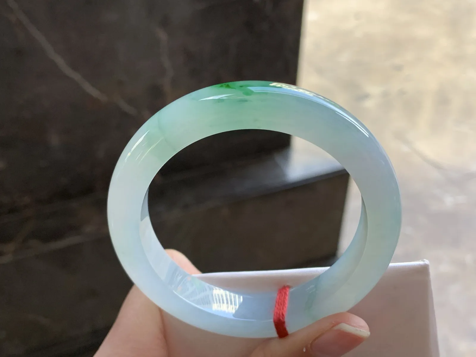 55.5-12.7-8.9

飘绿手镯^_^清新