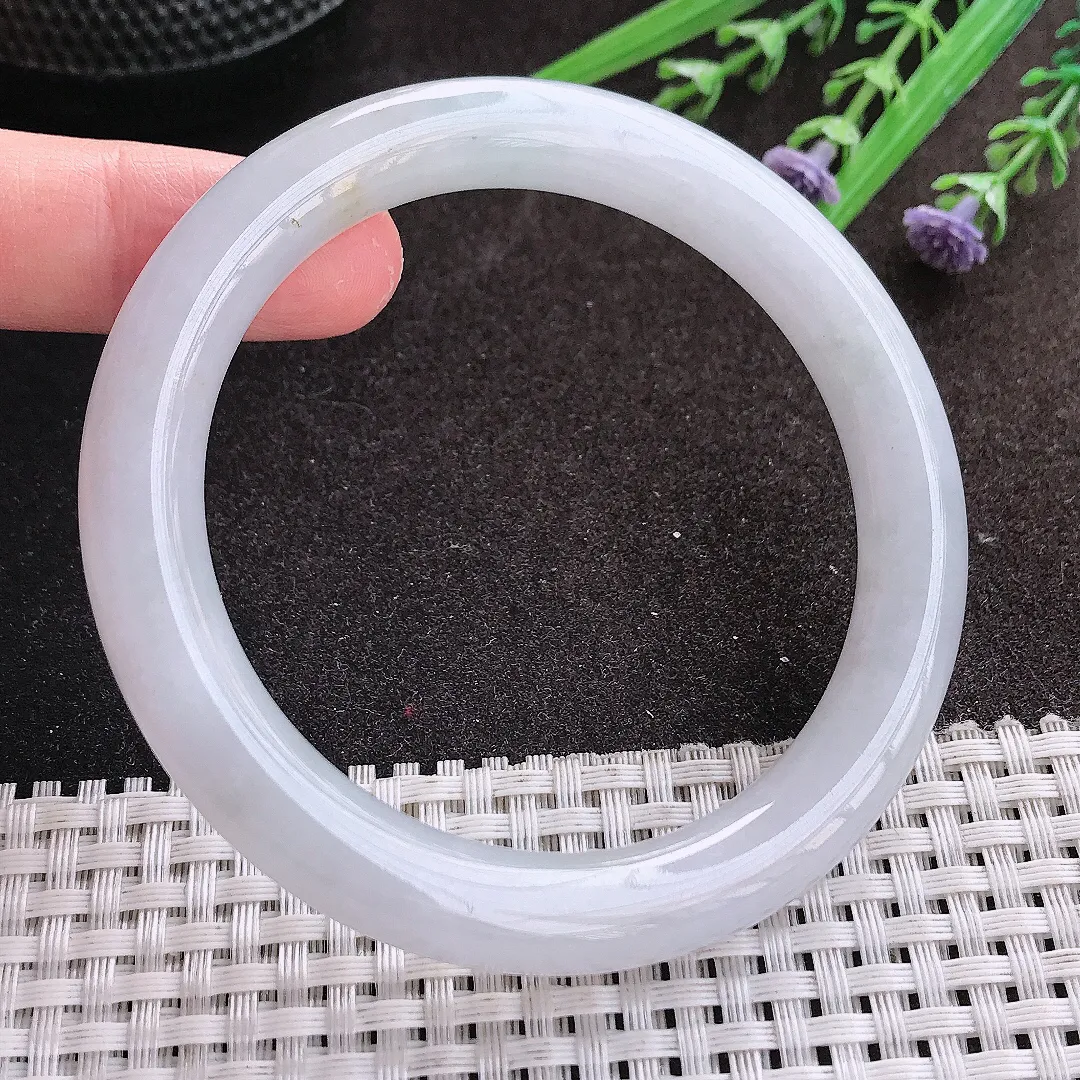 实拍A货翡翠60/10.1/9.8老坑秀气冰润大圈口圆条手镯翡翠玉镯女款