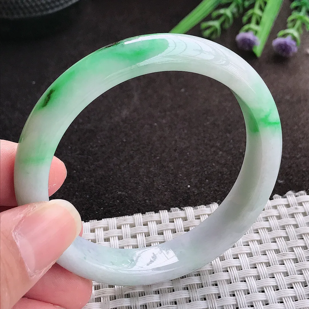 实拍A货翡翠56.5/12.3/7.8老坑精美飘阳绿手镯宽边翡翠玉镯女款