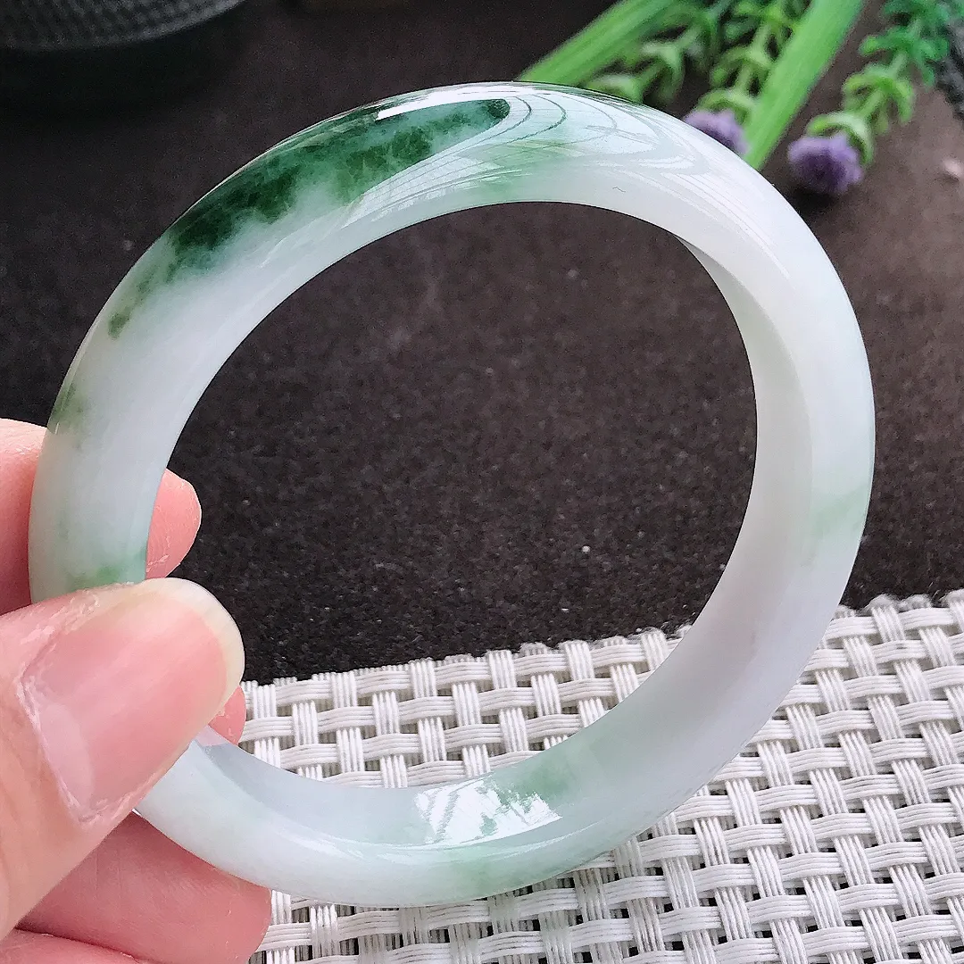 实拍A货翡翠58.5/12.8/8.2老坑精美特色飘花手镯宽边翡翠玉镯女款