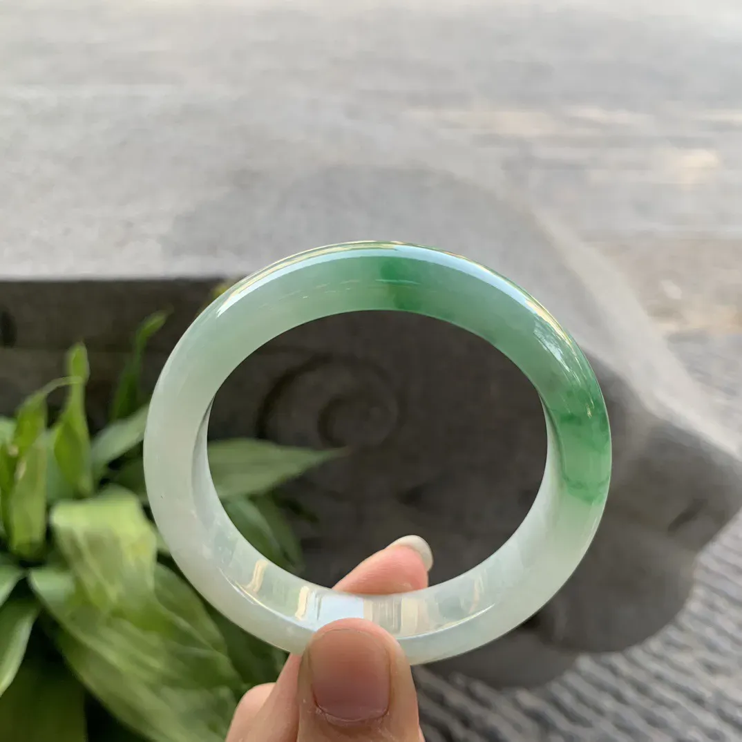 圈口55.2-13.7-8.4 【飘辣绿正圈手镯】正圈55 56可戴