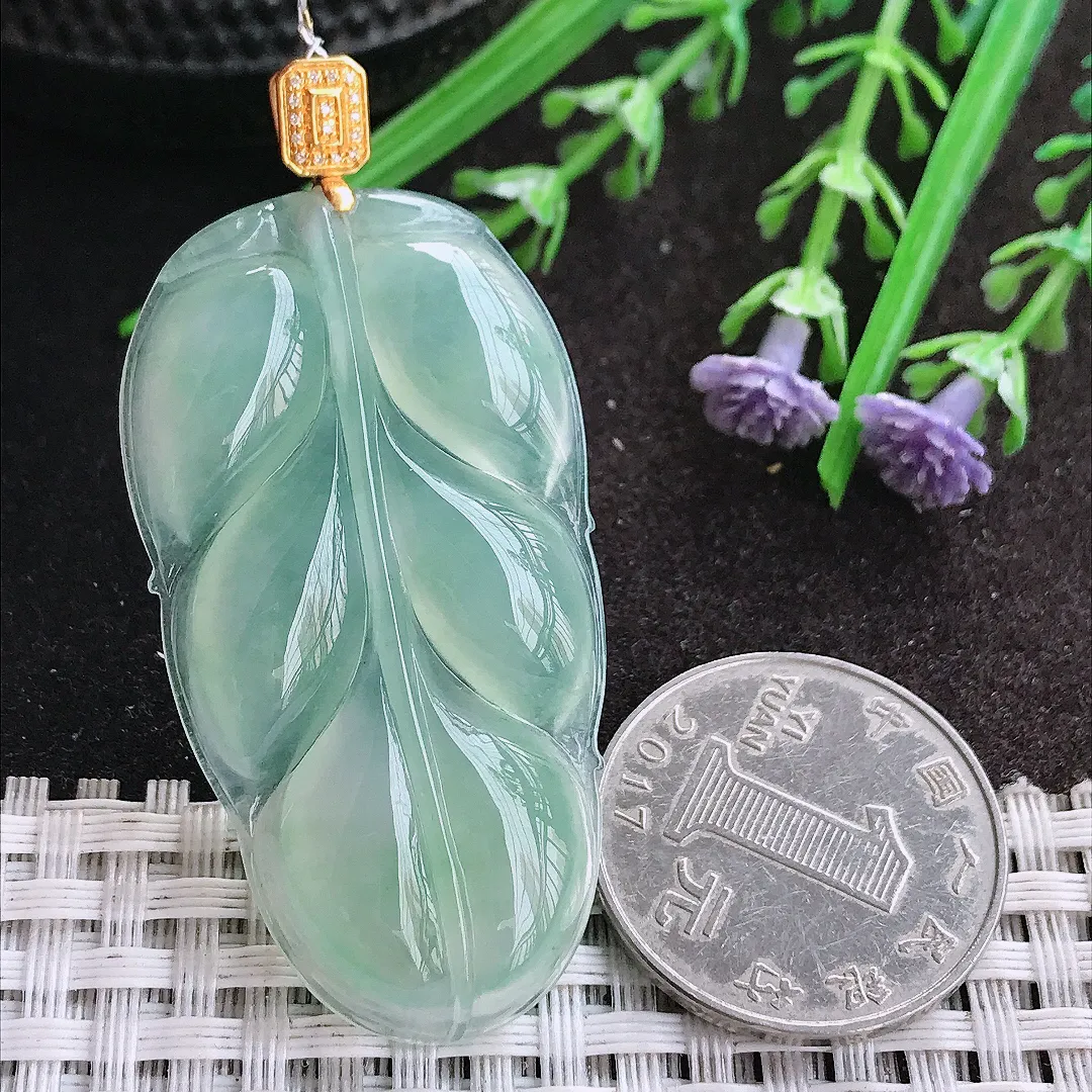 实拍A货翡翠48.8/26.3/5.6老坑18k金镶嵌冰种冰晴绿大叶子吊坠翡翠挂件