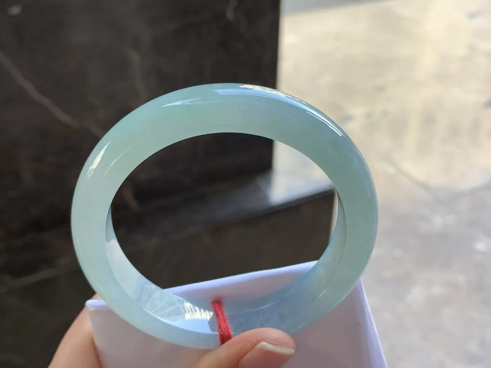 57-13.6-8.7

蓝底手镯^_^细腻