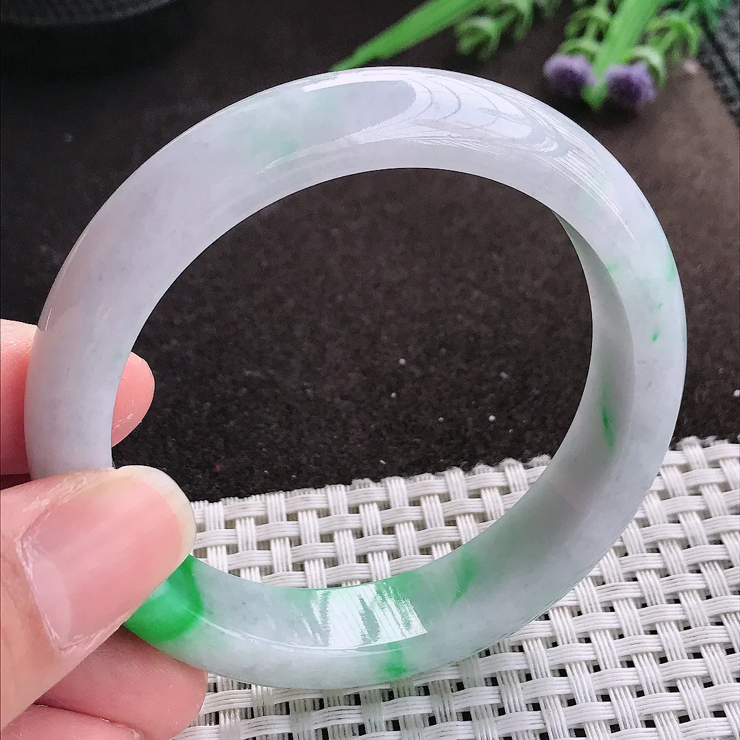 实拍A货翡翠56.5/13.2/8.2老坑冰润辣绿飘阳绿手镯宽边翡翠玉镯女款