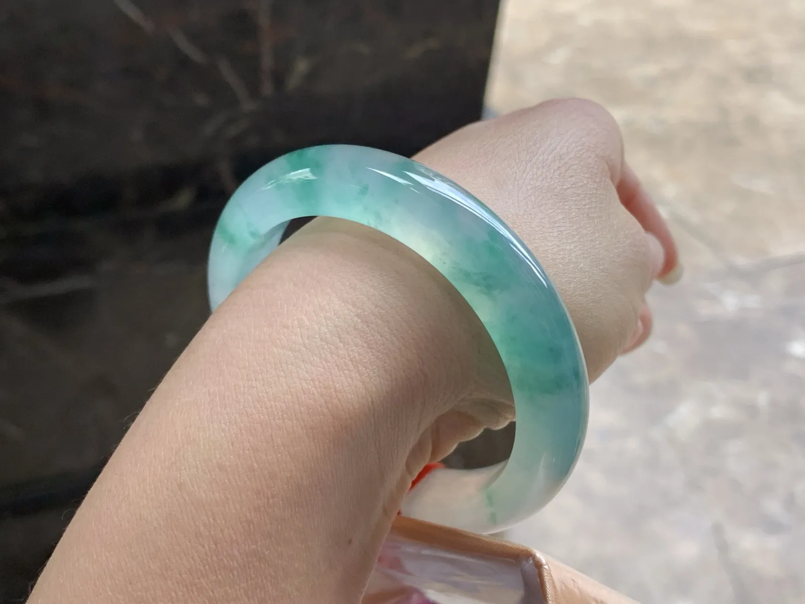 54.5-12.5-9

飘花手镯^_^飘花灵韵 颜色好看