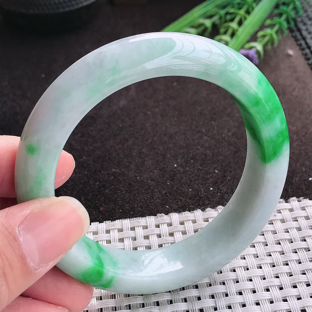 实拍A货翡翠57.5/15/9.7轮胎镯老坑精美飘阳绿辣绿手镯宽边翡翠玉镯女款