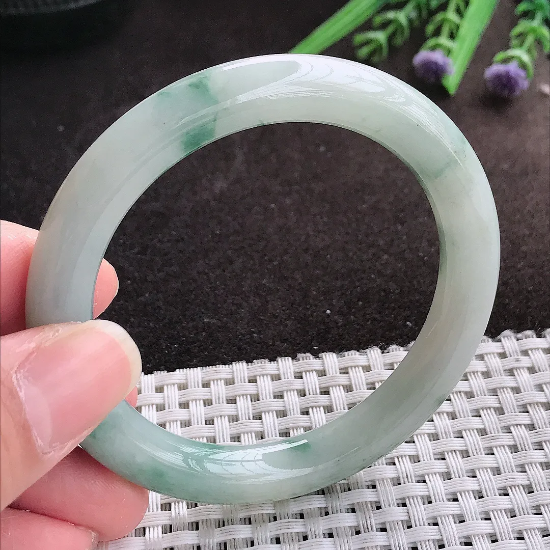 实拍A货翡翠53.8/9.3/9.1老坑冰润飘花圆条手镯翡翠玉镯女款