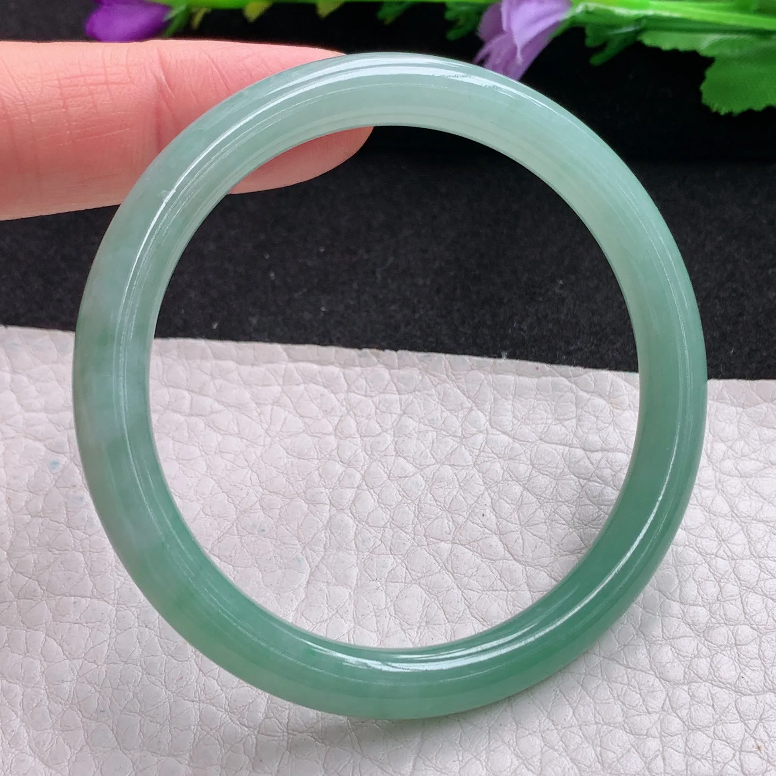 n实拍54*7*7.3美人镯 天然缅甸翡翠冰晴圆条玉手镯 叮当镯