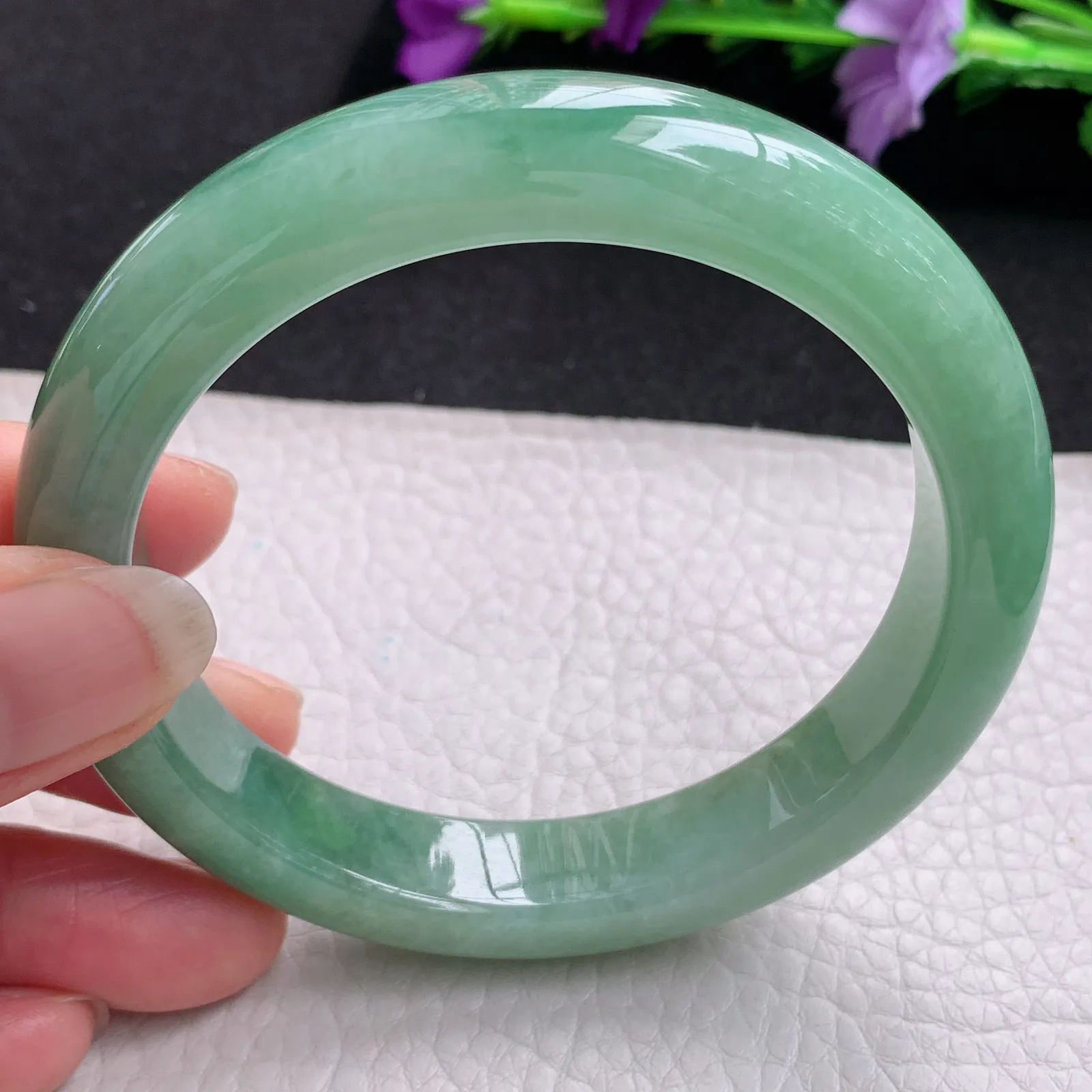 nr大圈口60.6*12.5*9.2平安镯 天然缅甸翡翠满绿大气宽边玉手镯 玉手环