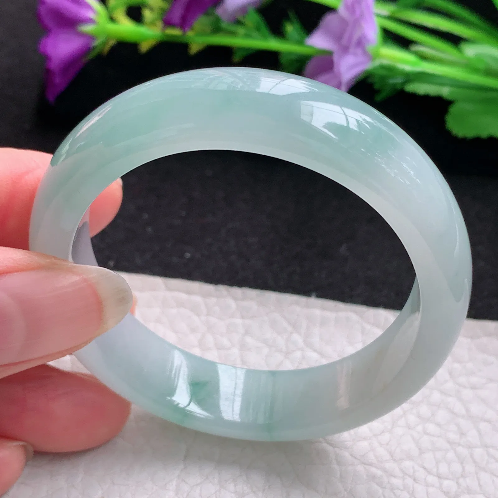 js实拍55*49*12.8*7贵妃镯 天然缅甸翡翠手镯冰透淡绿玉精美女款玉手环