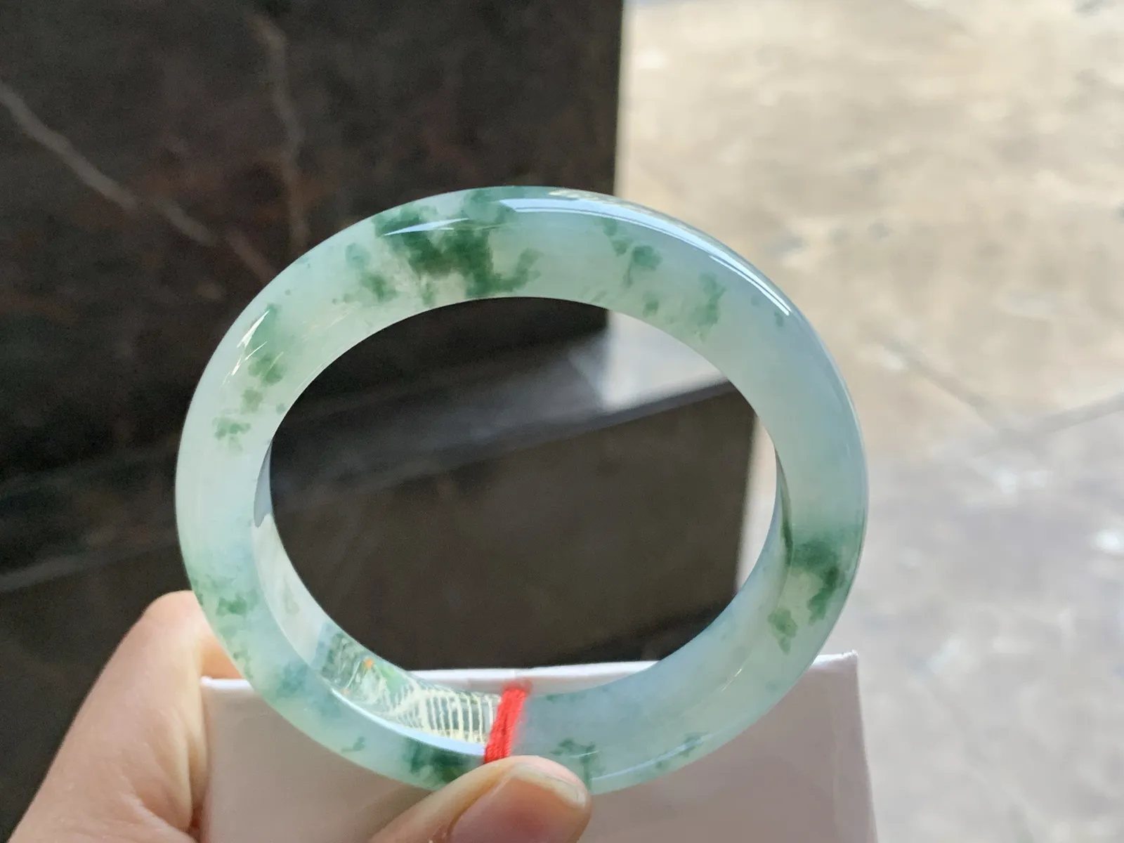 55-13.3-8.8

绿花手镯^_^清新