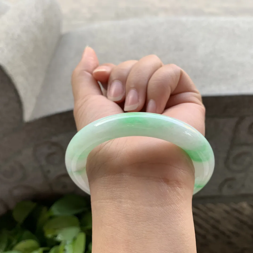 小圈口 53.4-10【飘阳绿圆条手镯】圆条53 54可戴