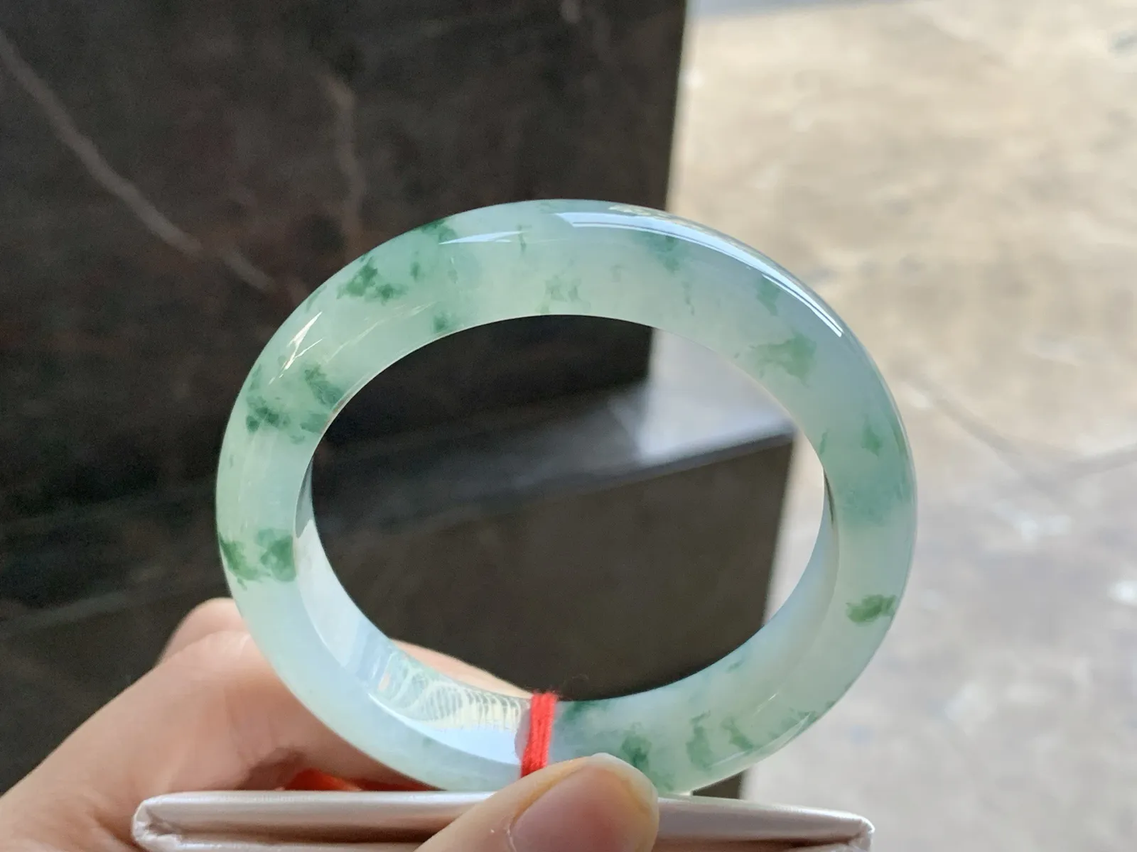 55-13.3-8.8

绿花手镯^_^清新