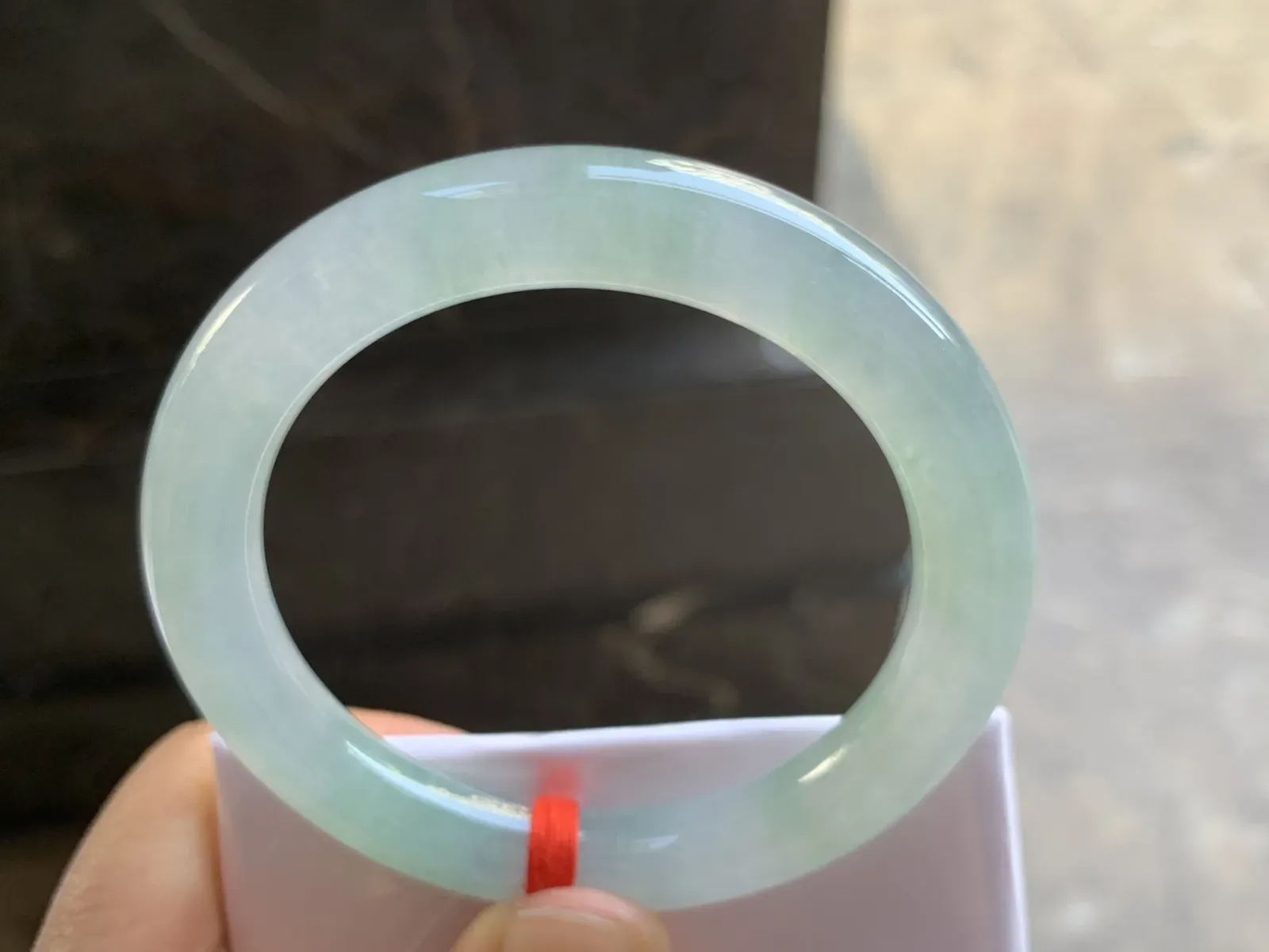 51.5-9.2mm
冰种晴水圆条手镯 底色漂亮 水润光泽