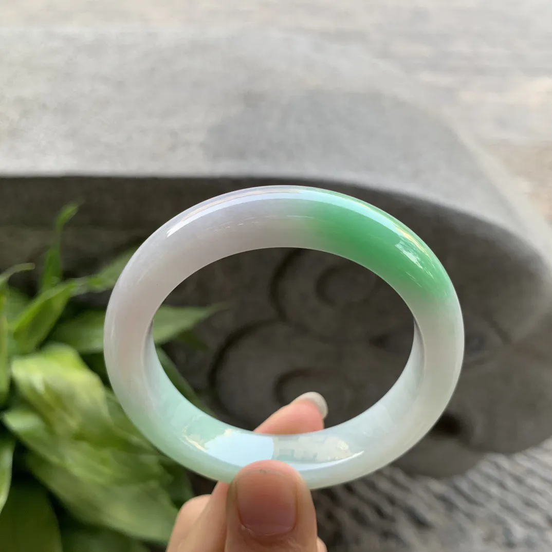 小圈口 53-12.3-8.8【飘阳绿正圈手镯】正圈53 54可戴