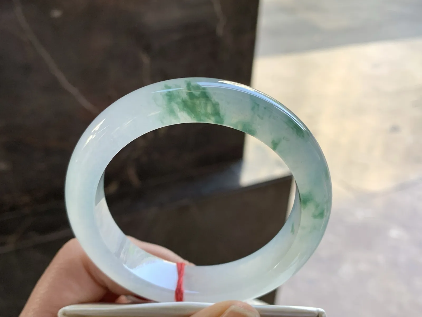 56.5-13.3-9

飘花手镯^_^水润冰透 清新