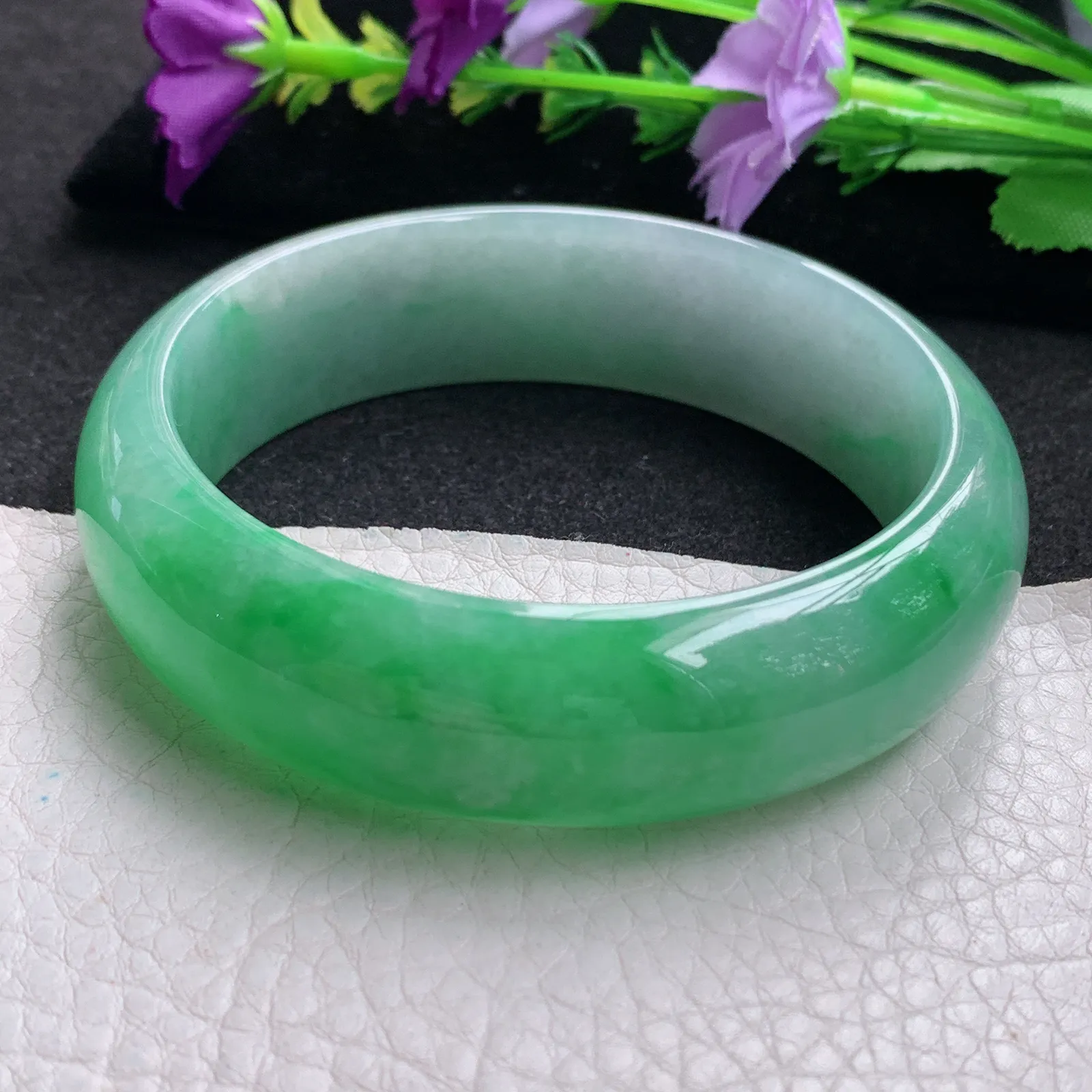 nr大圈口61.6*18.3*8.6轮胎镯 天然缅甸翡翠半山水辣绿宽边玉手镯 玉手环