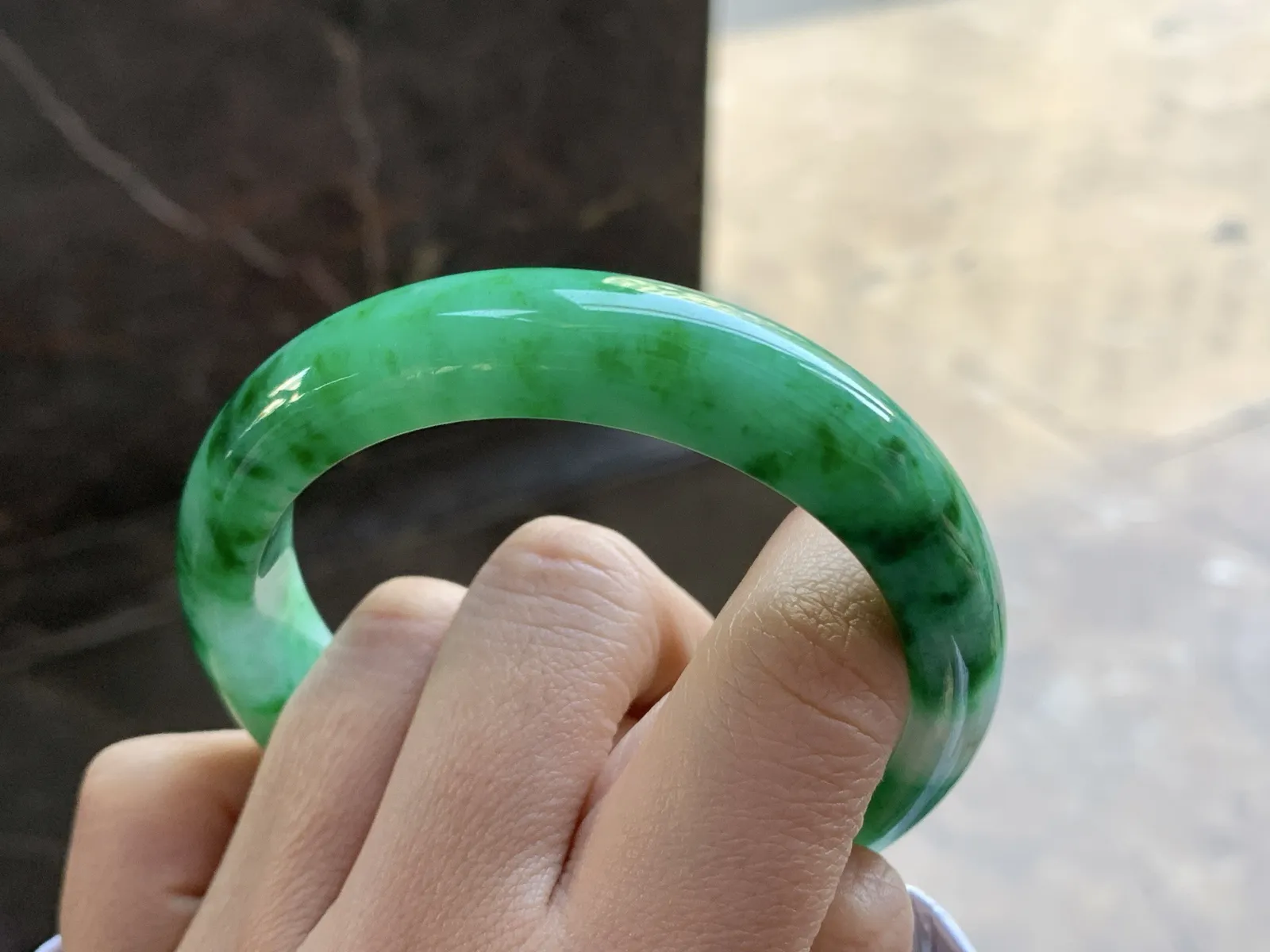 56-12.8-8.5

辣绿色手镯^_^鲜艳 浓郁