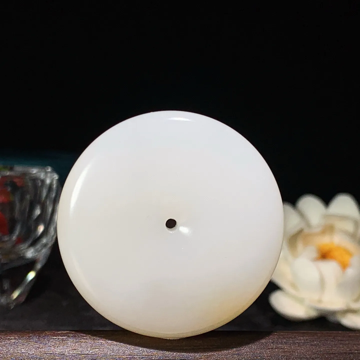 新疆和田玉且末糖羊脂白平安扣挂件 尺寸44/10重42.4克 玉质细腻油润 底色纯净 脂粉好，品质好！lt260116