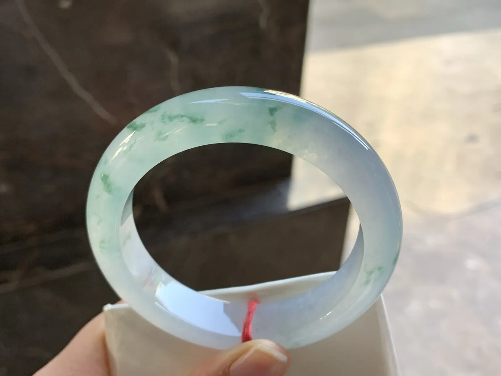 56.5-13.3-9

飘花手镯^_^水润冰透 清新