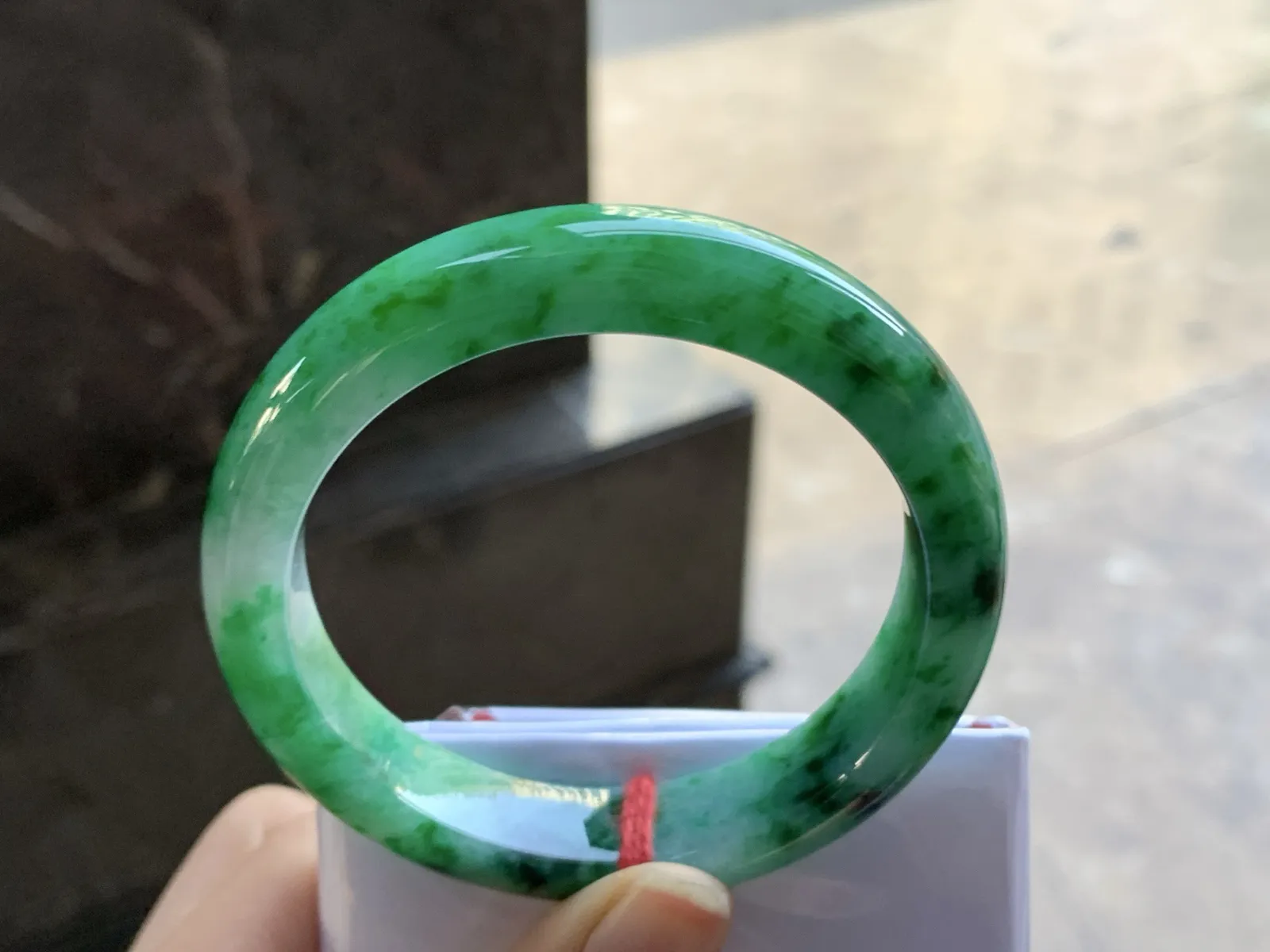 56-12.8-8.5

辣绿色手镯^_^鲜艳 浓郁