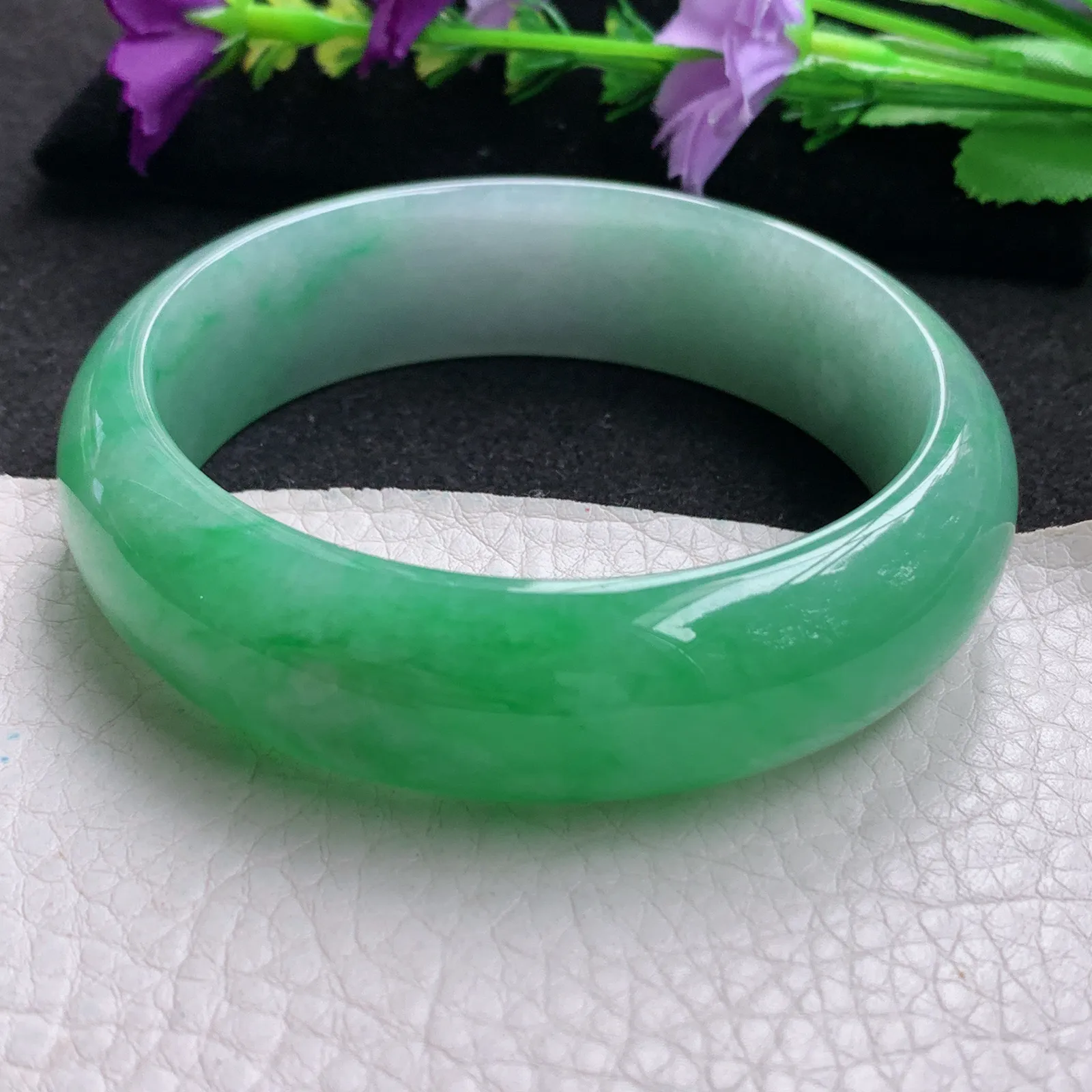 nr大圈口61.6*18.3*8.6轮胎镯 天然缅甸翡翠半山水辣绿宽边玉手镯 玉手环