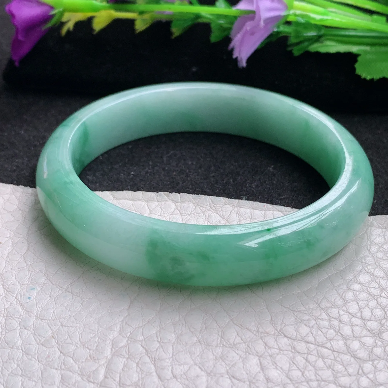 js实拍55.6*12*7.6平安镯 天然缅甸翡翠手镯浅绿玉手镯 玉手环