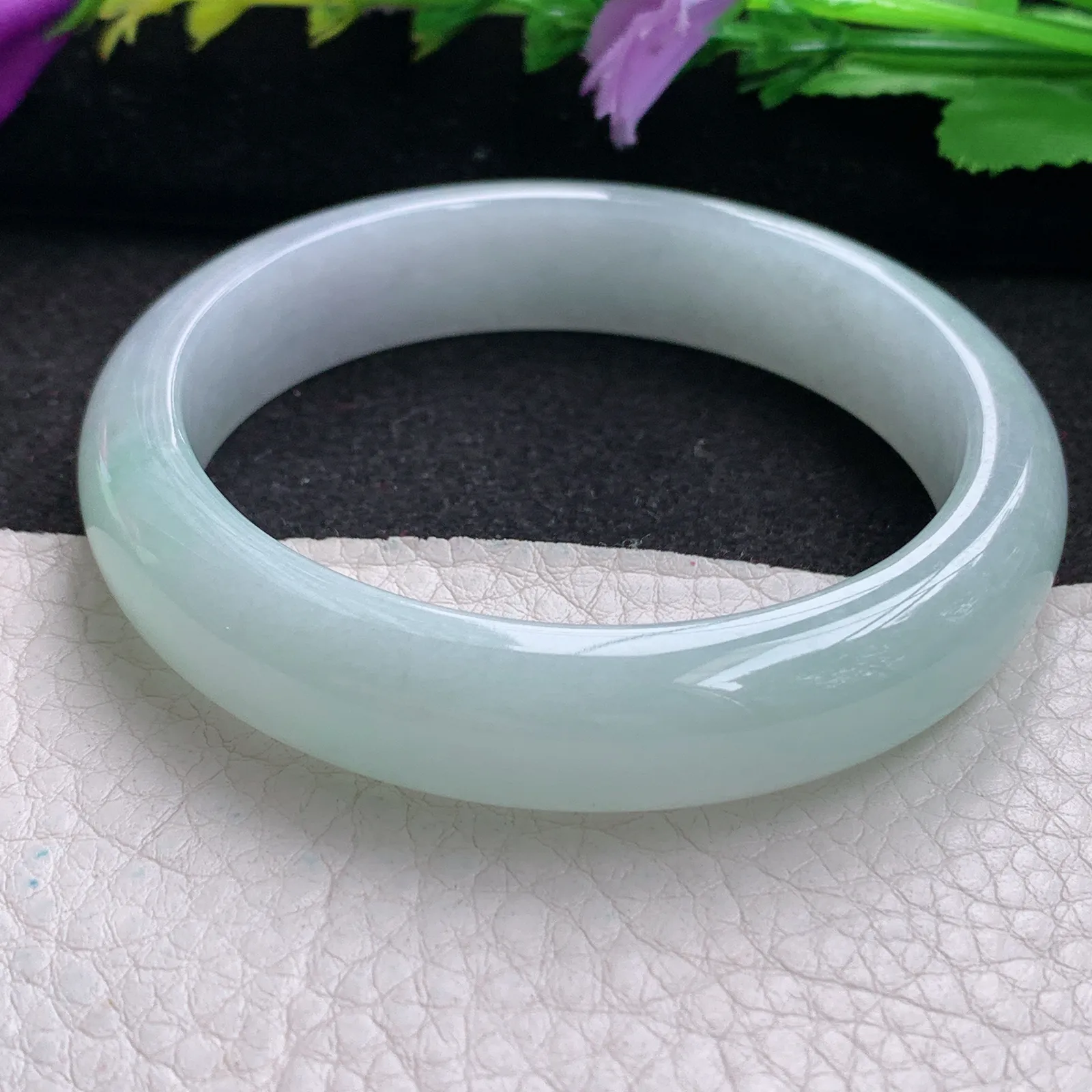 js实拍56.5*12.8*8平安镯 天然缅甸翡翠冰胶水绿玉手镯 玉手环